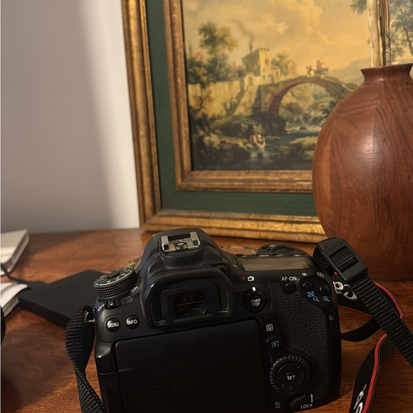 Canon EOS 70D DSLR Camera (Body Only) - Walmart.com Canon EOS 70D Black Camera